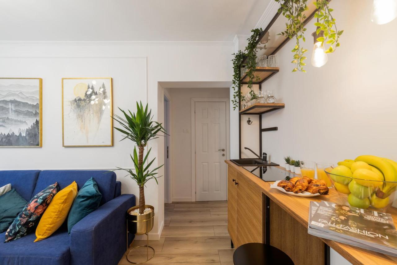 Eclectic 3 Bedroom Calea Victoriei By Urbanesq Bukarest Exteriör bild