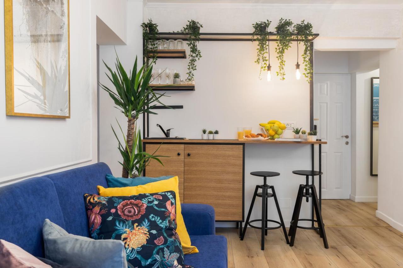 Eclectic 3 Bedroom Calea Victoriei By Urbanesq Bukarest Exteriör bild